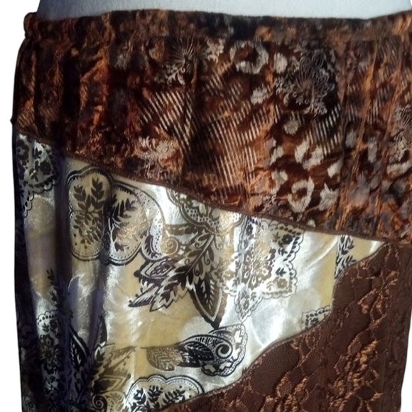 Vintage City Girl Mixed Media Patchwork Artsy Animal Print Boho Maxi Skirt 10 - Picture 3 of 8